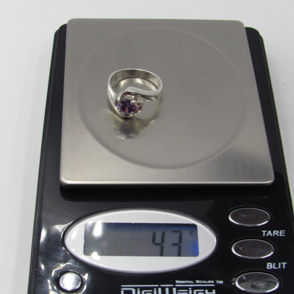 Size 6 Sterling Unique Purple CZ Diamond Band Ring - Picture 8 of 8